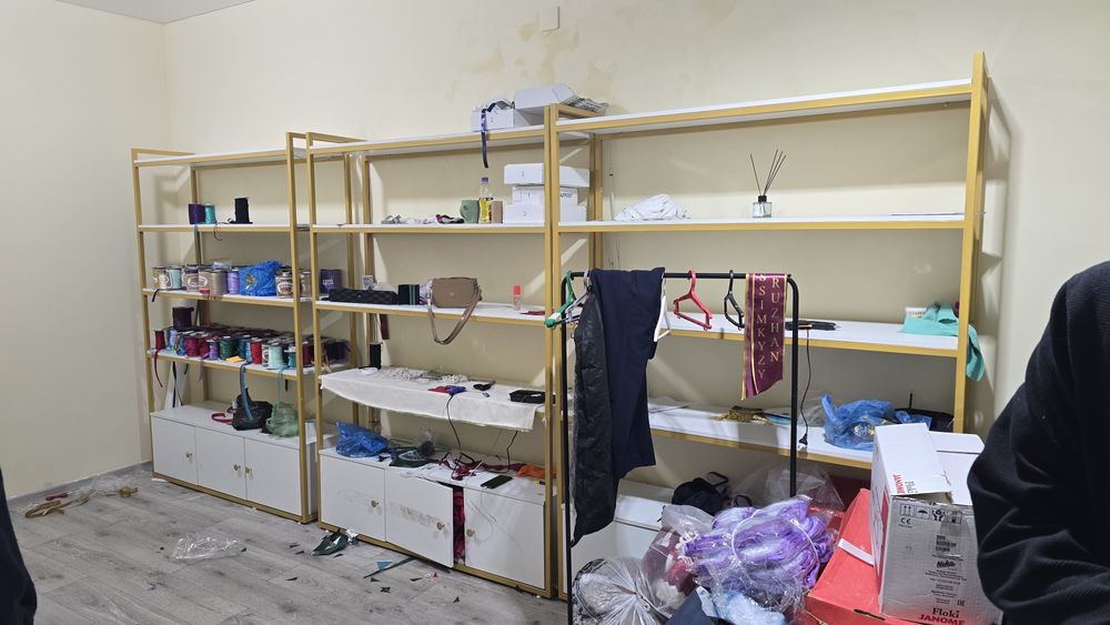 Полки для бутиков