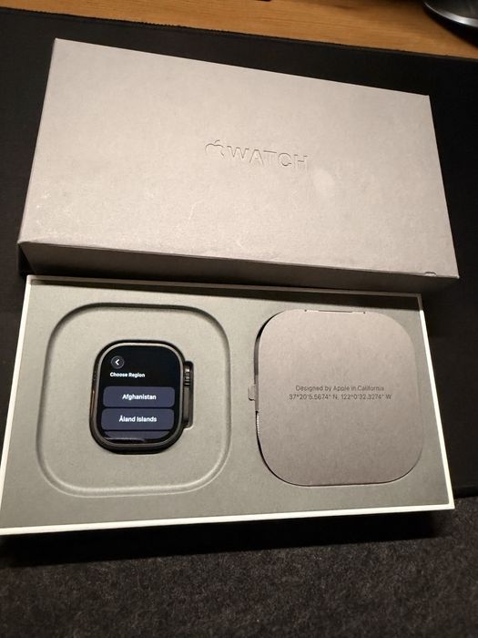 Apple watch ultra 2 black titanium