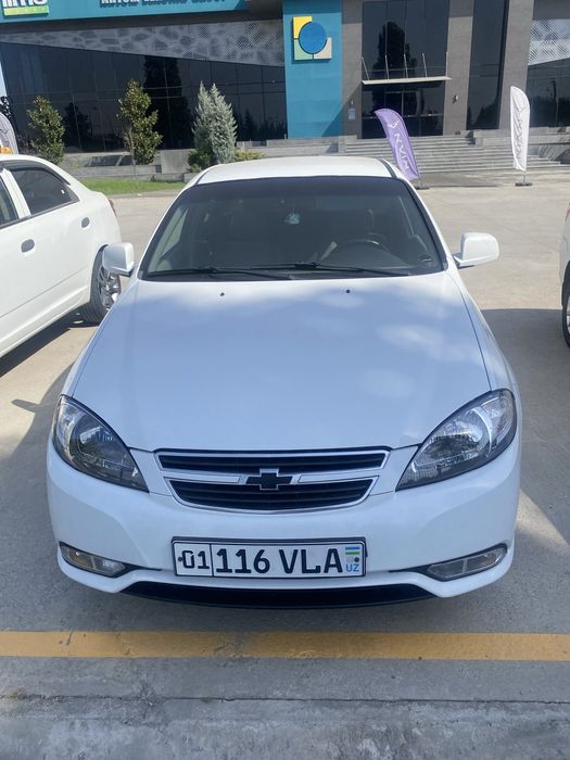GENTRA 2018 года випуска машина хорошая метан газ мотор ходовой отличн