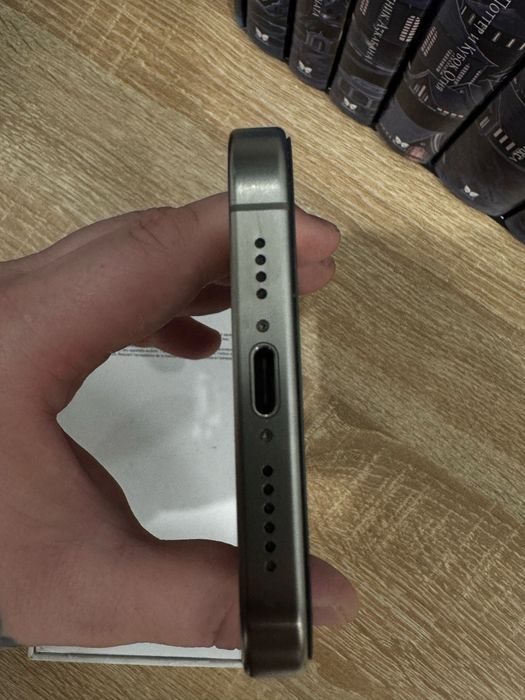 Продам Iphone 15 pro max