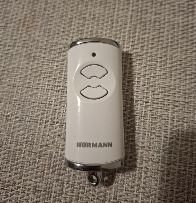 Telecomanda  HORMANN HSE 2 BS ALBA CU 2 butoane, garaj, bariera, poarta