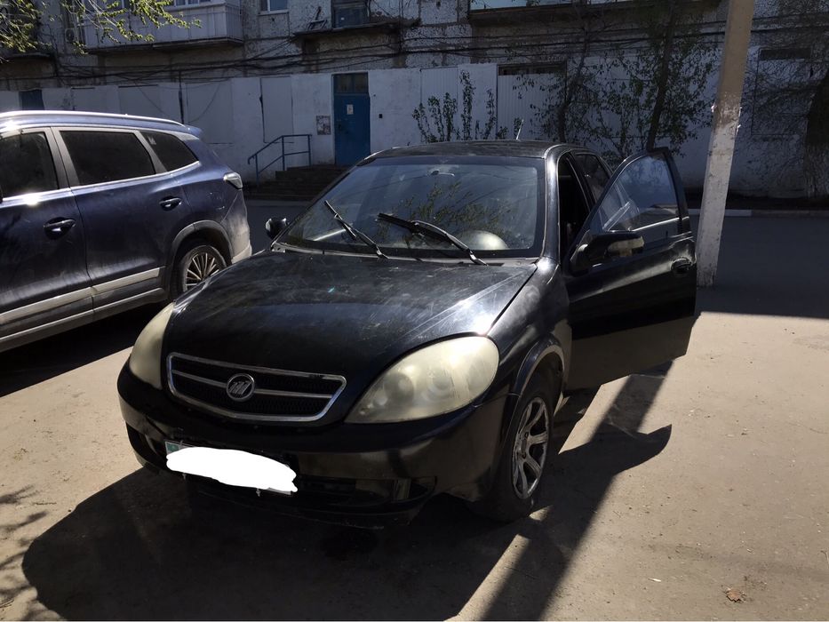 Продам машину Lifan breez