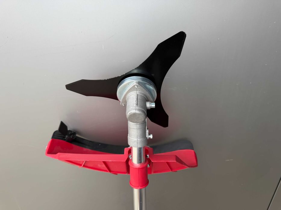 Машина за цепене на дърва 52cm 7t 2300W / Коса бензинова с нож и корда
