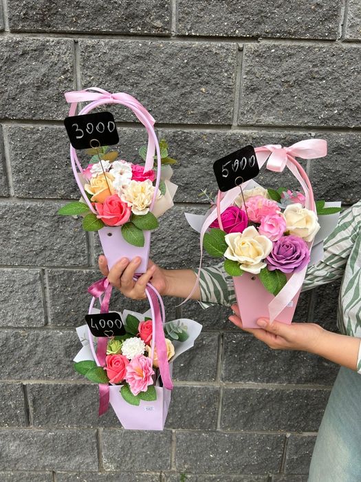 Букеты из мыльных роз