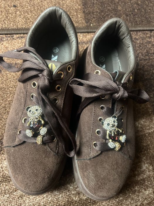 Дамски велурени кецове