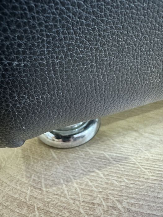 Пуф черный б/у 50х50см