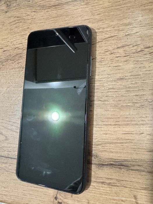 Продам телефон б/у Redmi note 10