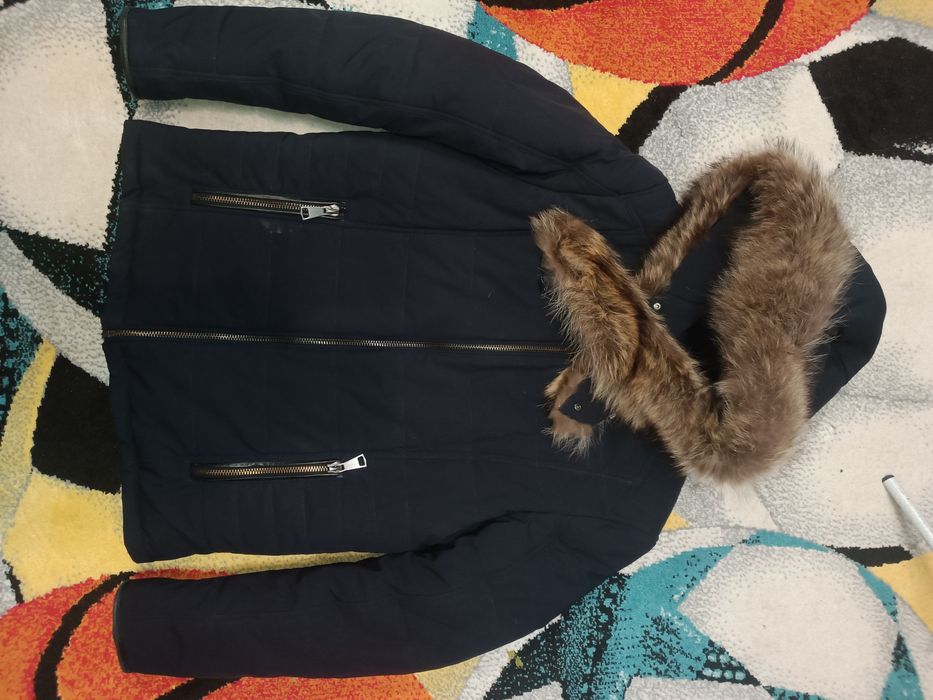 Продам зимнюю куртку