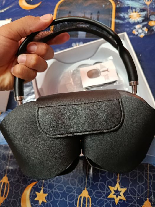 AirPods max (lux)
