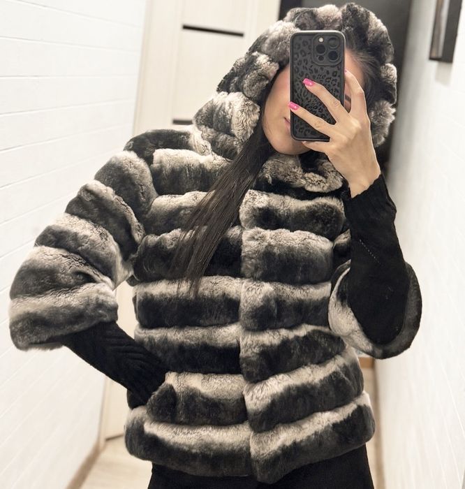 Продам натуральную теплую шубу S размер -20.000 тенге