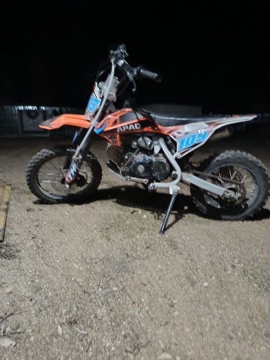 Продается питбайк ездил редко