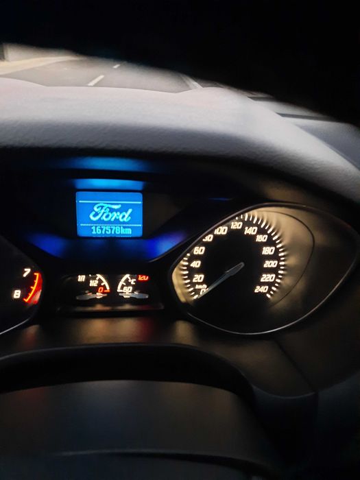 Ford focus 1.0 ecobust Titanium.
