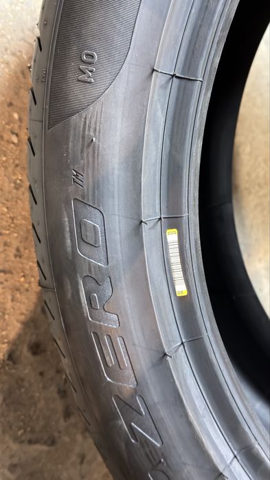 Pirelli PZERO-285/40 R22 106Y