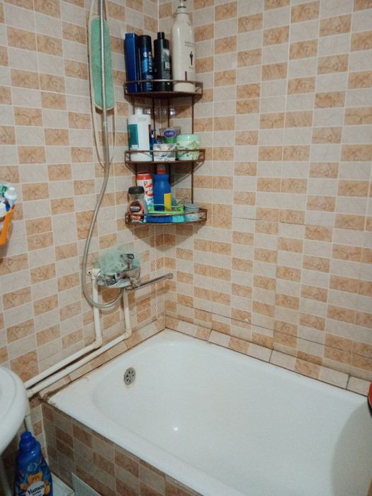 Срочно 3 хонали квартира ижарага бирилади