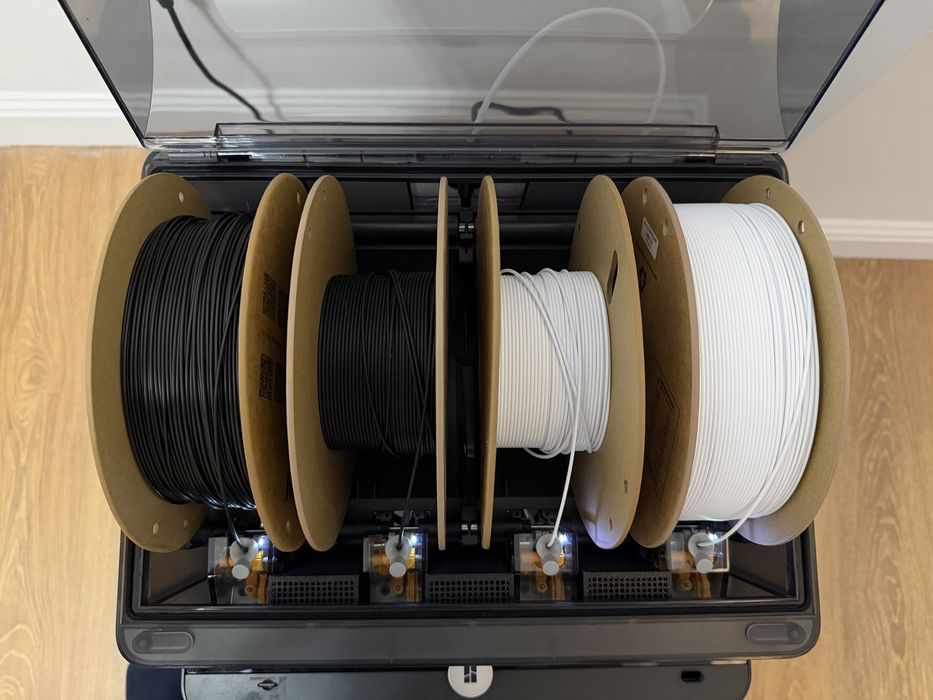 Продаю 3D приниер Bambu Lab P1S AMS