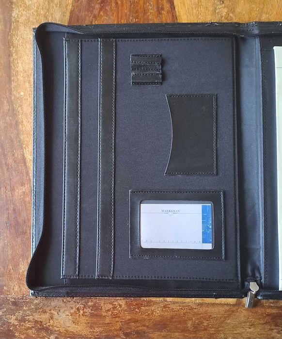 папка за документи с цип луксозна кожена черна Марксман Marksman А4