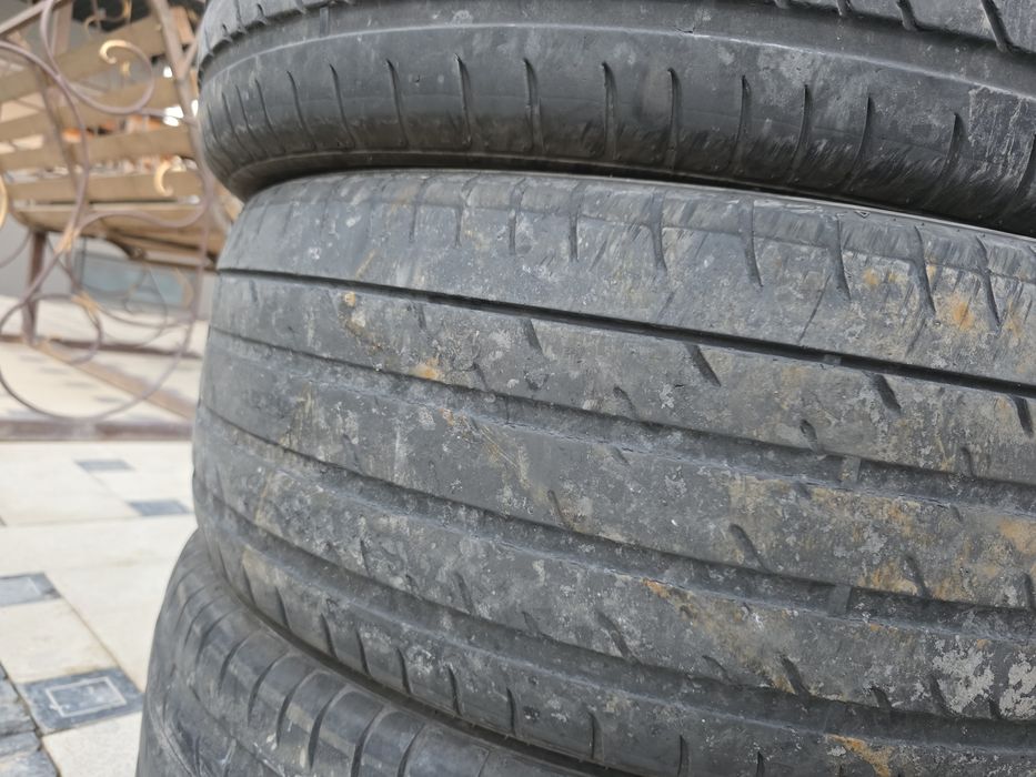 Продам комплект летних шин