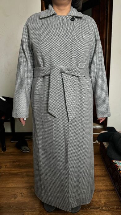 Продается женское пальто