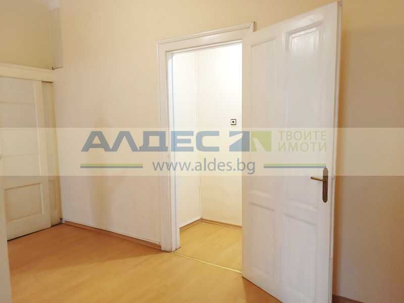 Продава се Етаж от къща в София, Център - 145 кв.м за 2682 €/кв.м - Снимка #6