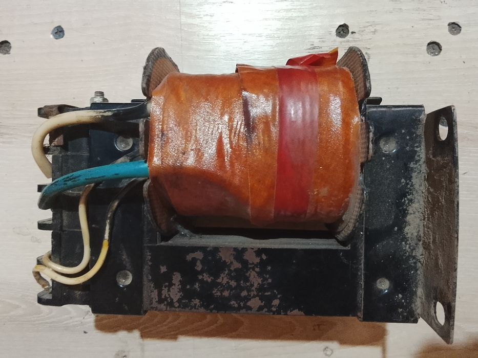 Трансформатор, зарядка