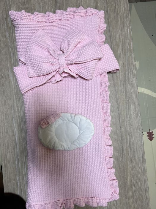 Лукс порт бебе - розов капитон с минки -75/75 см