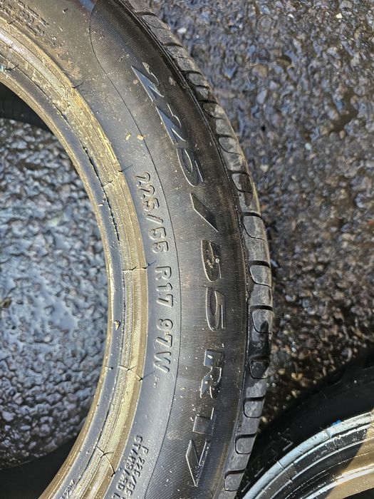 225 55 17 vara pirelli