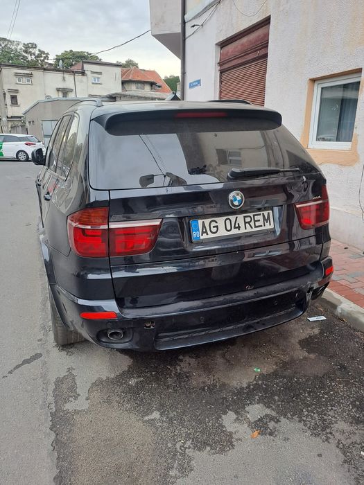 Se vinde BMW X5..