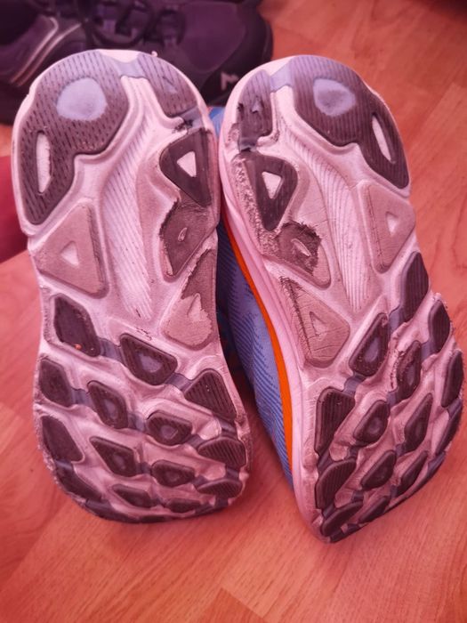Adidași de alergat hoka 43