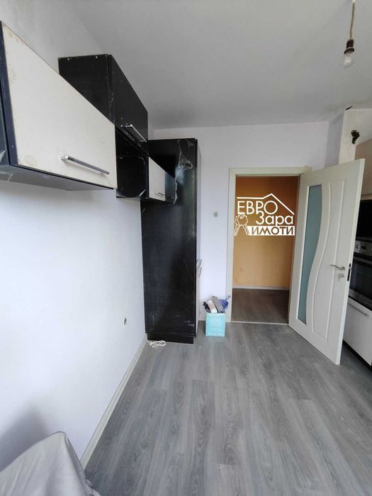 Продава се Тристаен апартамент в Стара Загора, Казански - изток - 75 кв.м за 774 €/кв.м - Снимка #2