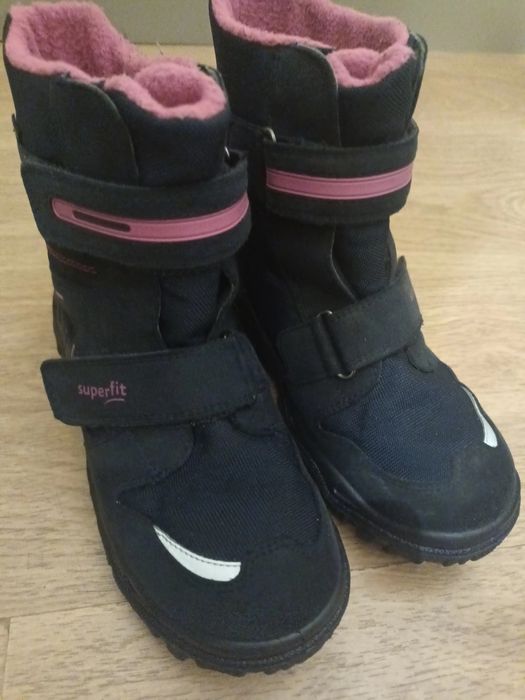 Два чифта зимни детски обувки 34 номер