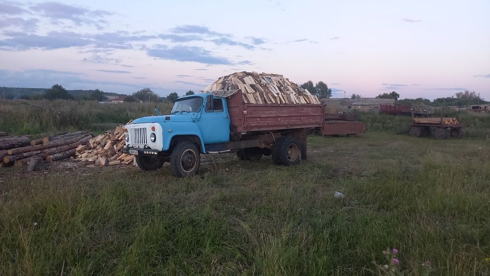 Продам дрова колотые и чурками!