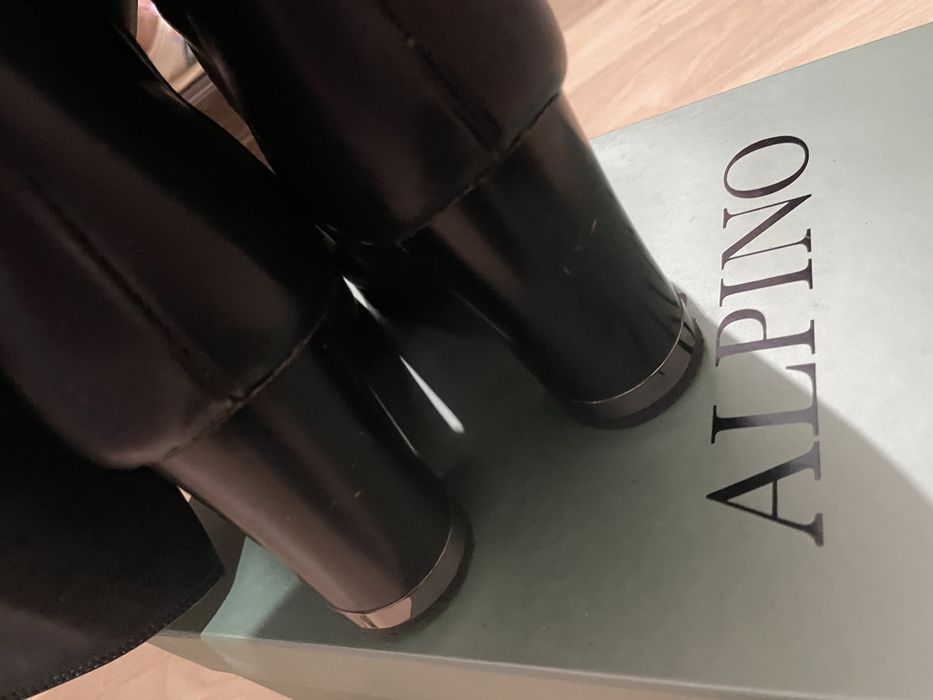 Модные сапоги Италии