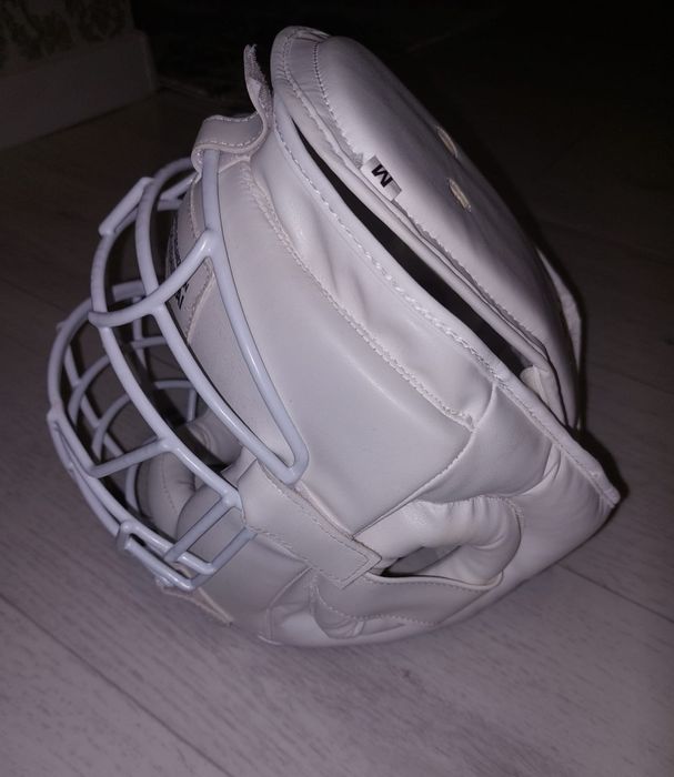 Шлем для каратэ, состояние нового