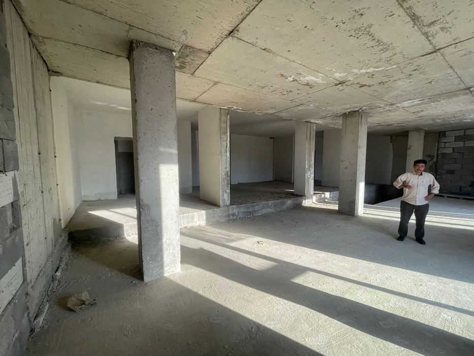 Коммерческое здание в Туркестане