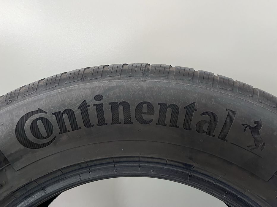 Зимни гуми 235/65/17 Continental