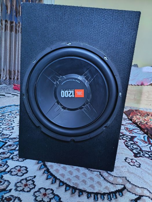 Sambufer JBL 1200 watt. Usilitel Kenwood 500 watt