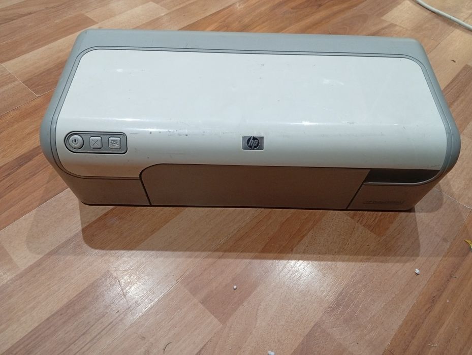 Imprimanta HP Deskjet D2360