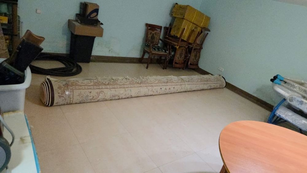 Продаётся ковёр  большой