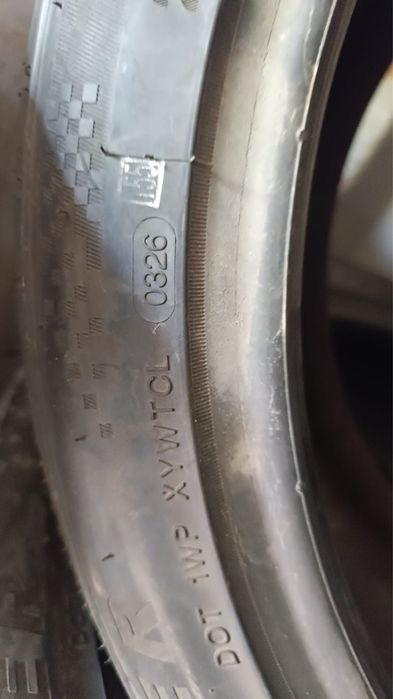 Шины 235/45R18 (4шт)