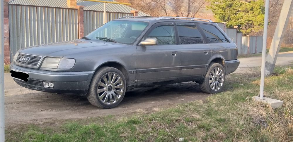 Продам Ауди 100 с4 объем 2.6