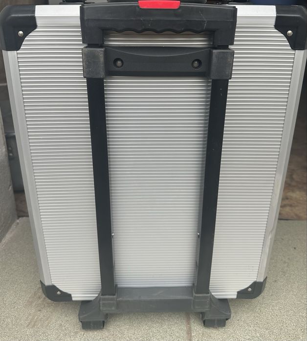 Набор ключей……..