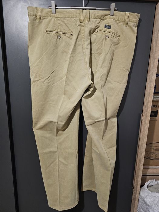 Vand Pantaloni chino bărbați marime mare