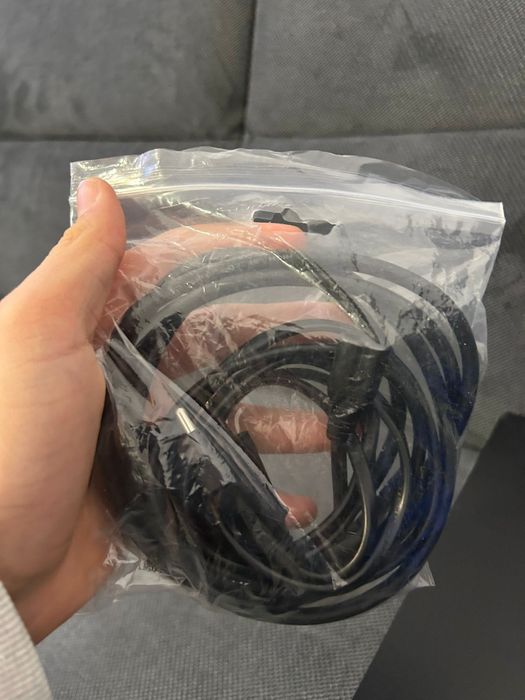 Ps4 un pic zgâriat de 2 3 ani negociabil