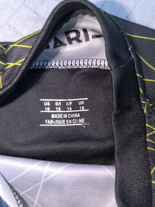 Продам форму футбольную