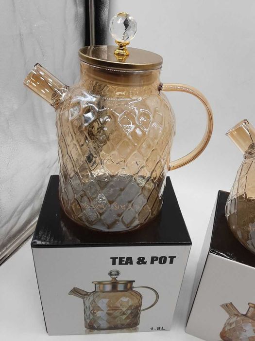 стеклянный чайник разных размеров