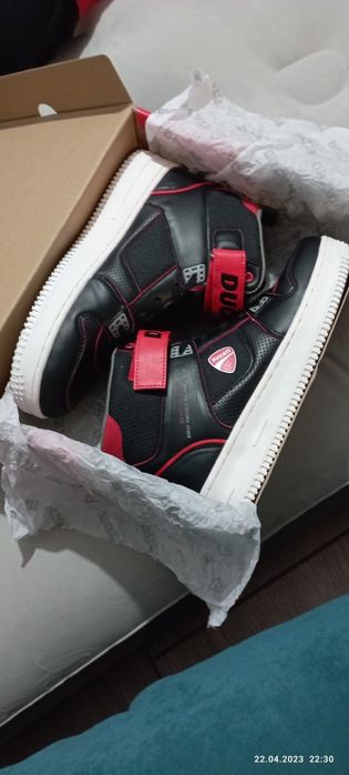 adidași băieți Ducati