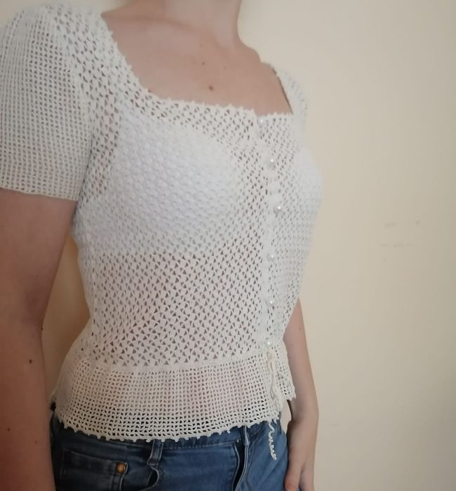 Vand bluza croșetata manual