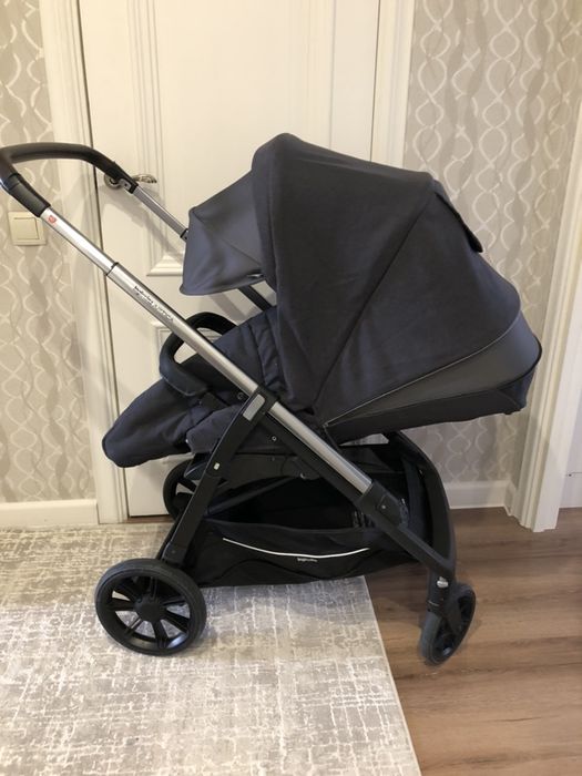 Коляска Inglesina Aptica
