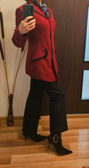 Sacou de primavara/toamna de culoare rosu burgund