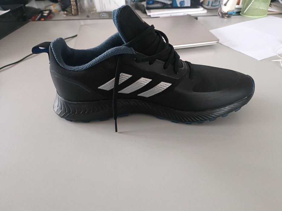 Adidași Adidas măsură 45